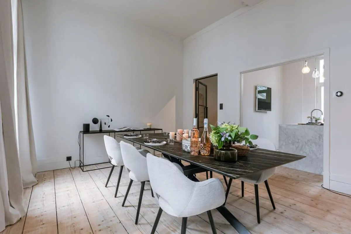 Vakantiehuis Huswell - Charming House In Antwerp With Free Parking Villa België