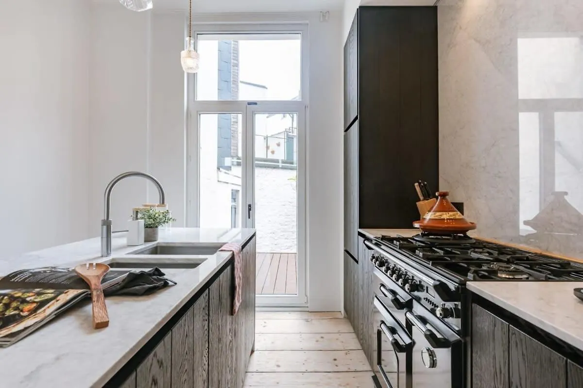 Huswell - Charming House In Antwerp With Free Parking Villa België