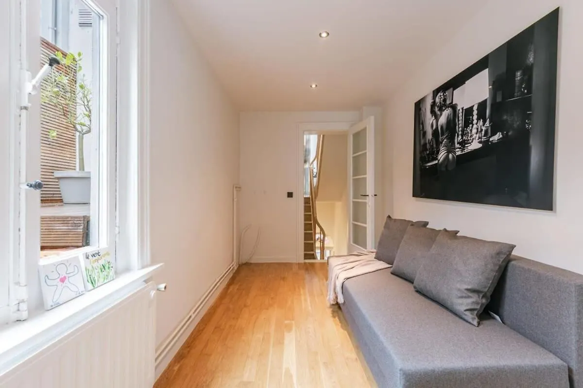 Huswell - Charming House In Antwerp With Free Parking Villa 0*,  België