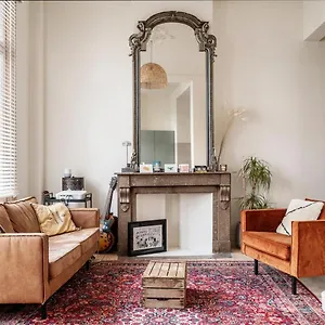 Vakantiehuis Gezellig Gerenoveerd Herenhuis In Het Centrum, Antwerpen